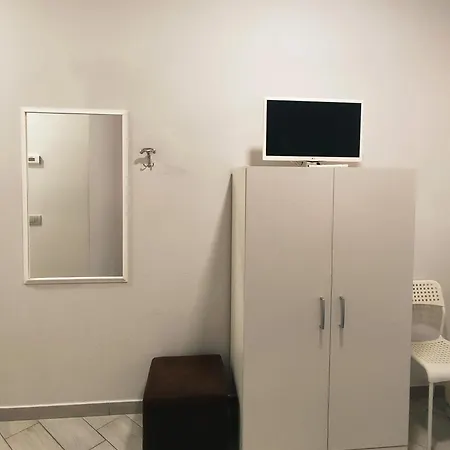 Villa Ormeni Cardano Al Campo Room photo